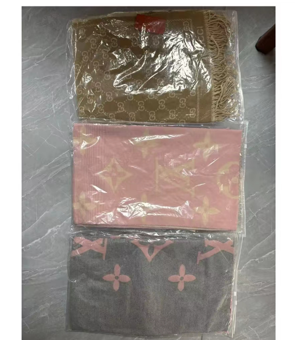 女装新款羊毛围巾2241-06