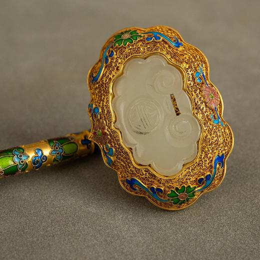 清 银鎏金累丝烧蓝嵌玉如意 商品图2