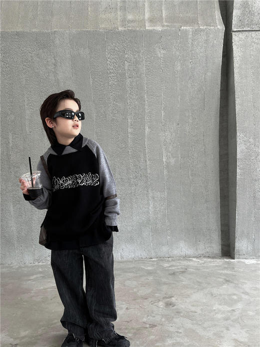 双12抢先购！【字母图案！时尚流行】秋冬款儿童毛衣 美式vibe插肩撞色，加厚男女童宝宝毛衣潮。手感舒适 温暖呵护你的宝宝 商品图2