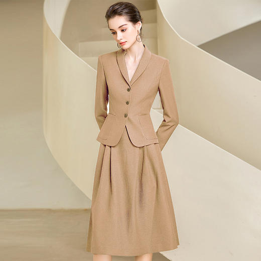 IWY/卡其色法式名媛西装套裙女时尚气质宴会主持工作服秋冬款职业裙装233017C1+S2 商品图3