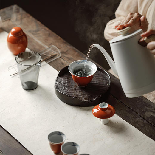 束刻<矾红茶叶罐> 商品图3