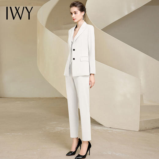 IWY/白色西装套装女秋冬季时尚职业装西服正装套裙美容院工作服三件套233033CP1+C6 商品图2