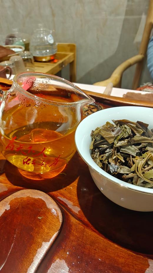 最后3片！【原厂干仓】2010年一批次 邹炳良老同志勐海老生砖 确实好喝，绝对好评！满7送1！ 商品图2