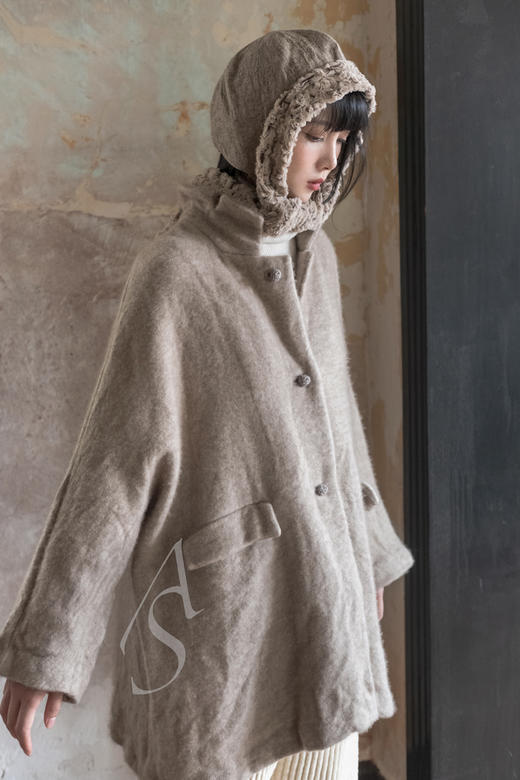 Kreuzzz 23AW 亚麻色Nausicaa毛绒飞行员帽 商品图5