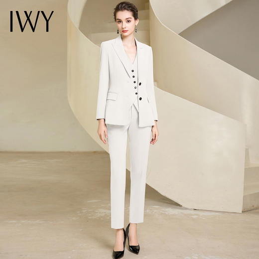 IWY/白色西装套装女秋冬季时尚职业装西服正装套裙美容院工作服三件套233033CP1+C6 商品图1