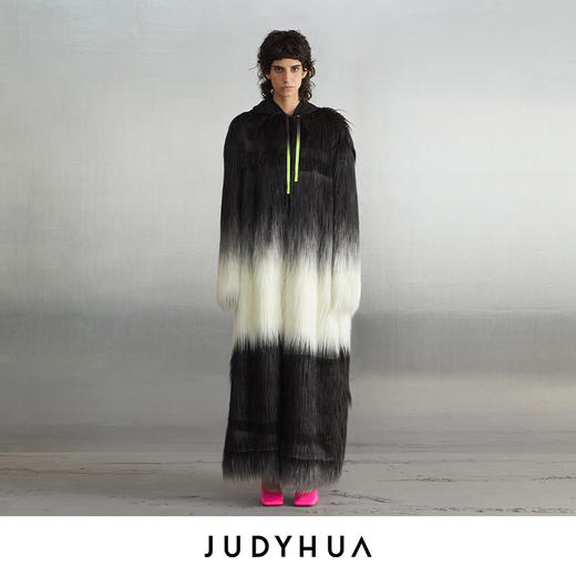 JUDYHUA 黑白渐变环保皮草大衣 商品图0
