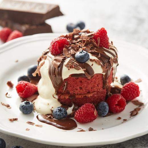 莓果巧克力红丝绒松饼 Berries Chocolate Red Velvet Pancake 商品图0