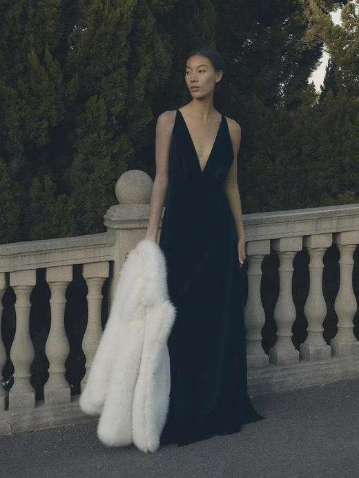 VC｜HD23007 Gelina velvet gown [ 黑丝绒露背连衣裙 ]【HOLIDAY】 商品图1