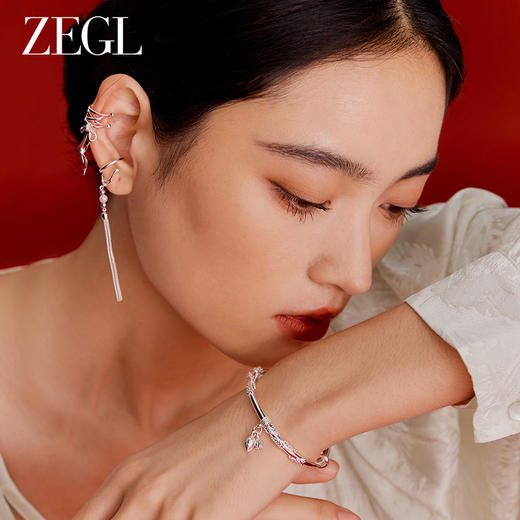 ZEGL设计师白色恋曲耳妆盘耳环女小众设计感高级2023年新款耳饰品 商品图8