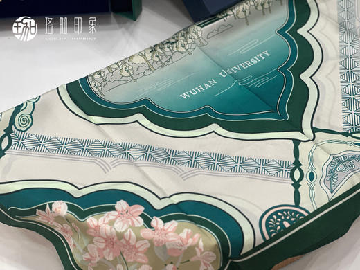 万象之彩-双面印花大方巾 商品图1