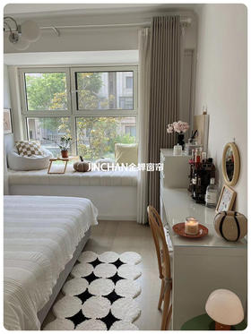 换了窗帘卧室的变化 大家喜欢哪种风格