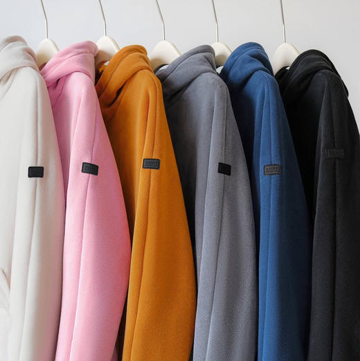 女士阔版落肩袖抓绒外套 商品图1