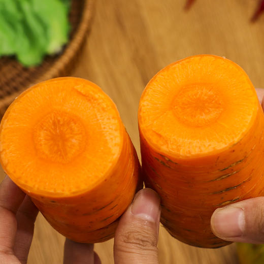 【红黄混发】新疆双色胡萝卜 4.5-5斤彩箱装 商品图2