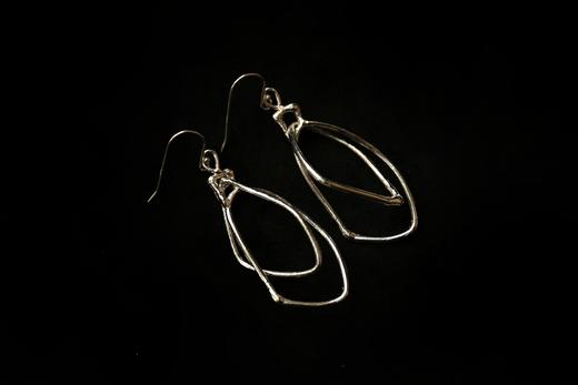 CHEZ BOQUE 爵士年代系列原创手工925银抽象造型耳环《震荡》 商品图3