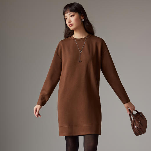 IN AND ON羊毛长袖懒人围裹式半身裙收腰显瘦人字纹针织连衣裙53771 商品图1