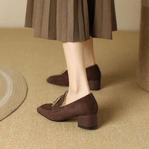 【预售5天】粗跟高跟鞋女英伦风女鞋水钻方扣深口法式复古方头单鞋MBJR&668 商品图4