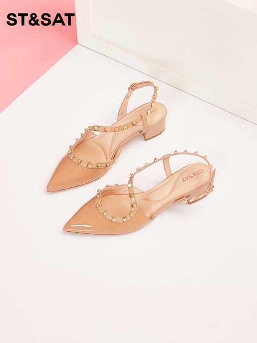 星期六气质铆钉时尚尖头凉鞋SS33114391 商品图2