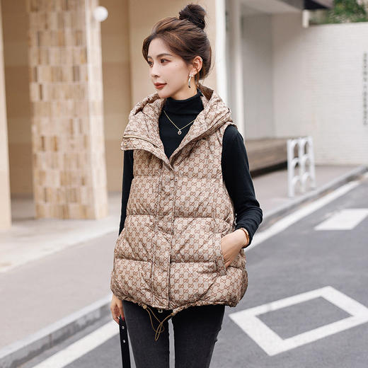 HR WW83339气质时尚字母印花宽松显瘦羽绒马甲连帽外套 商品图0