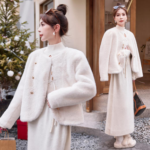 冬季新款，仿真皮毛一体小香风盘扣设计加厚小个子外套HR-HMGF672 商品图5