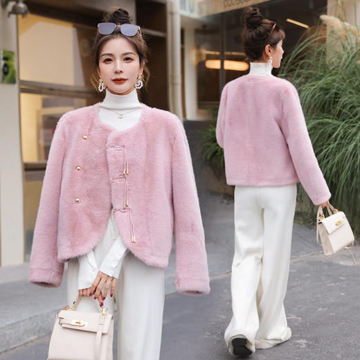 冬季新款，仿真皮毛一体小香风盘扣设计加厚小个子外套HR-HMGF672 商品图1