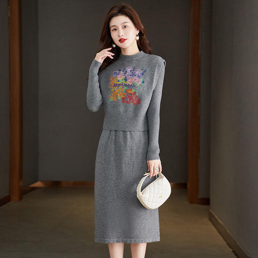 秋冬新款，刺绣针织背心连衣裙真两件套女装气质毛衣裙套装裙CC-22-2309 商品图2