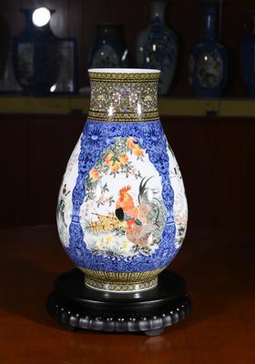 釉中彩开窗花鸟褔筒瓶