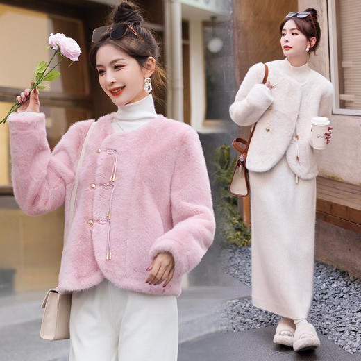 冬季新款，仿真皮毛一体小香风盘扣设计加厚小个子外套HR-HMGF672 商品图2