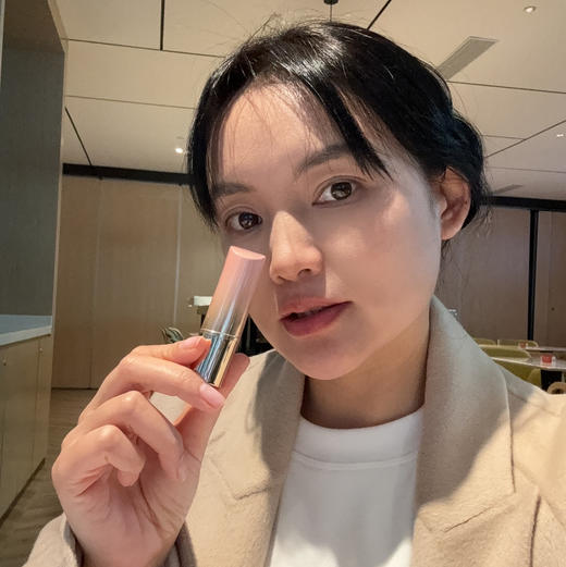 现做，三天发货 奕虹私人定制唇膏，不怕“吃的”唇膏，可食用级别，成分温和不刺激，采用花草浸泡橄榄油，纯手工制作，0香精0色素0激素0防腐剂，一支5g，两支装 商品图6