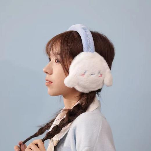 9楼母婴生活馆 【三丽鸥正版联名】毛绒保暖耳罩卡通加厚 活动价：39元 商品图1