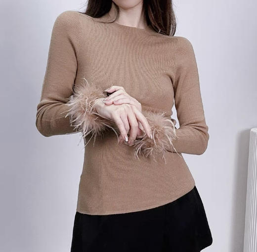 袖口可拆鸵鸟毛棕色圆领针织毛衫羊毛打底衣 商品图0