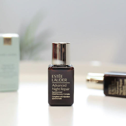 【小样】Estee Lauder 雅诗兰黛 小棕瓶特润修护肌活精华露15ml 商品图1