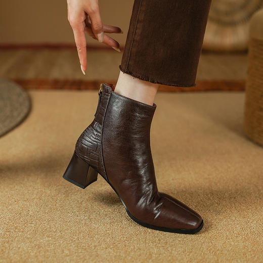 简约百搭，法式优雅粗跟后拉链短靴PS2151 商品图1