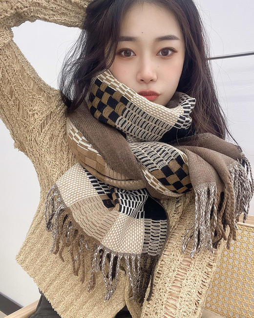 美拉德围巾女2023新款秋冬季韩版百搭格子披肩两用保暖高级感围脖PS20832 商品图0