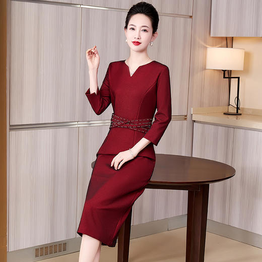 LC-2334新款高端大气年轻婚礼重工钉珠喜婆婆晚宴装礼服连衣裙 商品图3