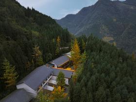 【德阳什邡#517号院】9房温泉私汤院子，可单房预定，看云海日出、夏季避暑、冬季赏雪，围炉、枫叶、蓥华大峡谷漂流、雪景、投影仪。slsj