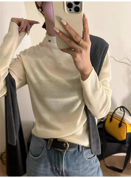 美丽诺中领打底衫 商品图5