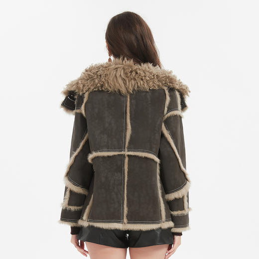 NP60423冬季新款羊毛大翻领撞色毛边宽松显瘦时尚兔毛皮毛一体外套女 商品图1