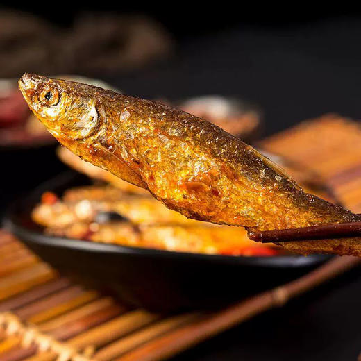 【新品尝鲜】卤卤抱抱香辣味豆豉鲮鱼400g/盒 休闲即食特产小鱼干 商品图1