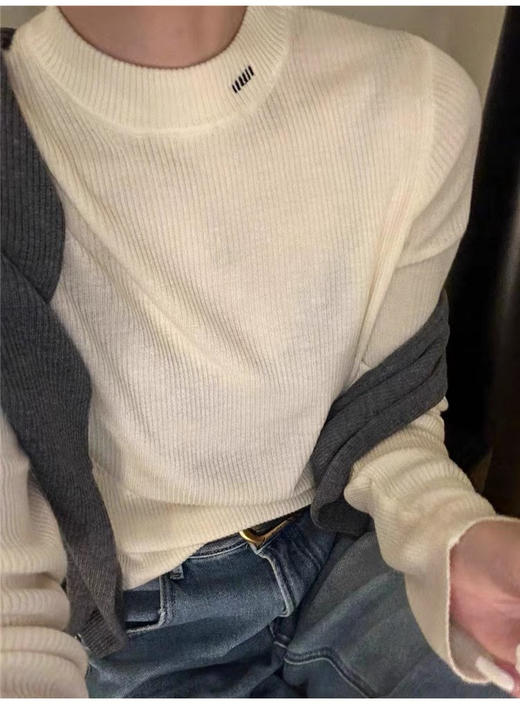 美丽诺中领打底衫 商品图1