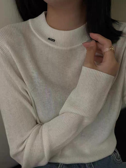 美丽诺中领打底衫 商品图3