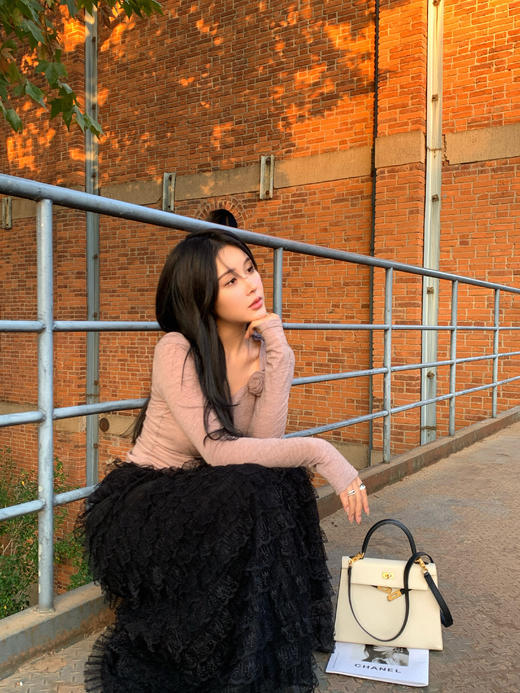 Read Nameless /超细羊毛紫芋玫瑰上衣+黑色蕾丝蛋糕裙 商品图5