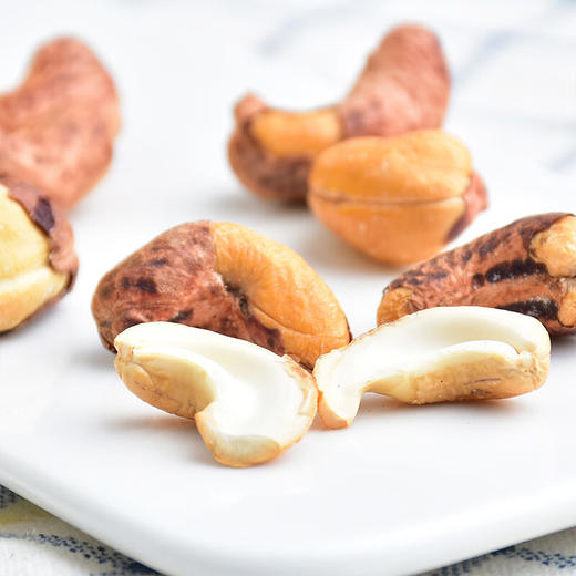 越南丹帝海盐带皮腰果仁250g/056028 入口淡淡咸味越嚼越香 商品图2