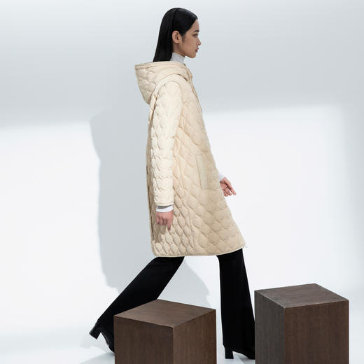 卡莉朵拉羽绒服C26D7928 商品图3