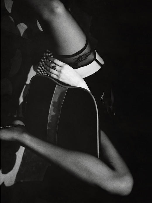 She Wang｜扶桑花 [ 3D 黑色蕾丝连体吊带袜 ] 商品图4