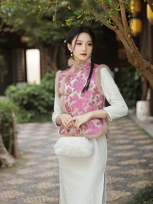 冬季新款旗袍，复古中老年马甲修身水貂毛亮色新中式提花马甲XL-23388 商品图0