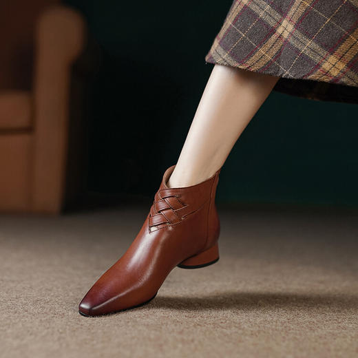 方跟尖头后拉链切尔西靴，擦色牛皮韩版复古时尚短靴MCC-C9400 商品图1