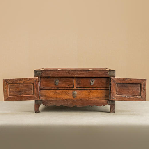 清 黄花梨透雕螭龙捧寿折叠式镜台 商品图3