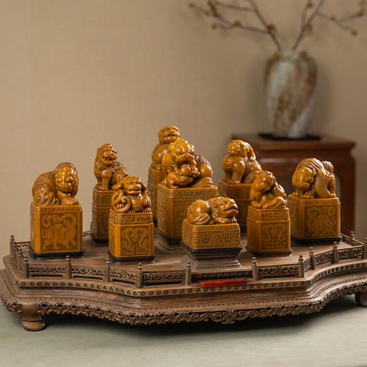 清 寿山石雕瑞兽钮鸳锦云章一组 商品图4