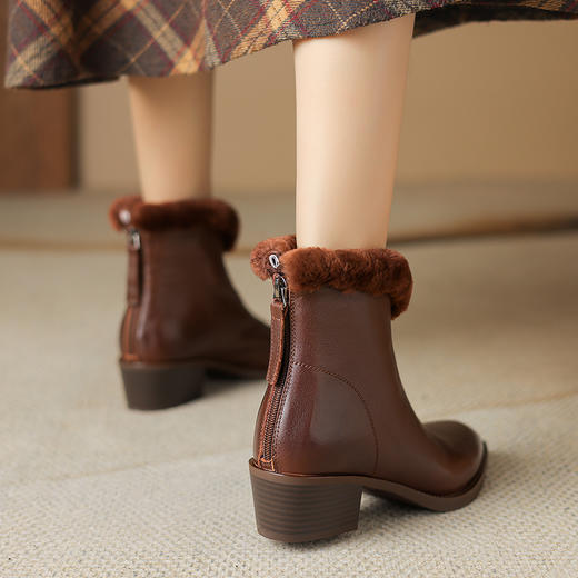 冬季新款，尖头真皮粗跟短靴YT-939-16 商品图2