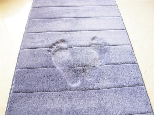 【必败榜——3层复合记忆棉】 迎4月开放日 买二赠一活动中  干脚垫 光脚体验柔软的美好 Softcare记忆棉地垫床边垫 干脚垫 飘窗垫 多用途 SBR乳胶底防滑 脚垫 速干柔软 商品图5